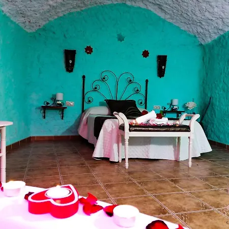 Holiday home Cueva La Panadera - Cuevascazorla Hinojares